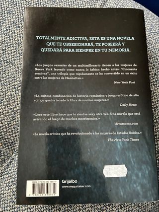 CINCUENTA SOMBRAS DE GREY