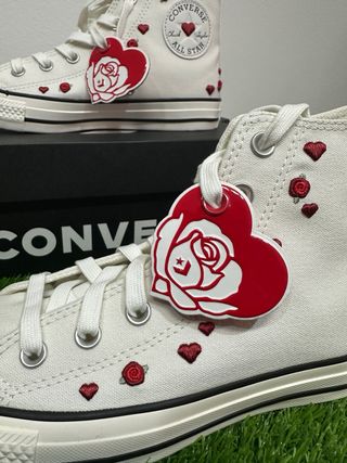 Converse Chuck Taylor Talla 39 San Valentín