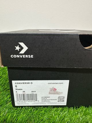 Converse Chuck Taylor Talla 39 San Valentín