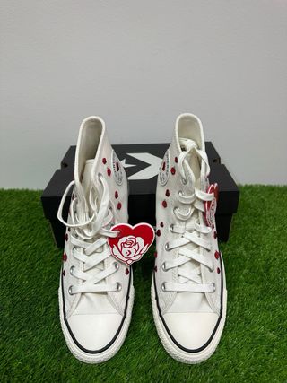 Converse Chuck Taylor Talla 39 San Valentín