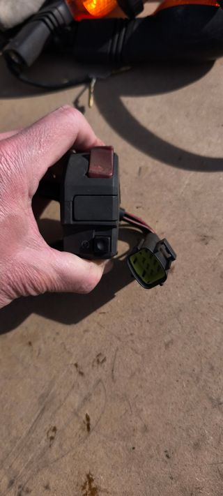 Interruptor intermitentes Ducati Monster