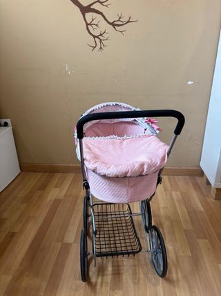 Carrito de juguete estilo clásico