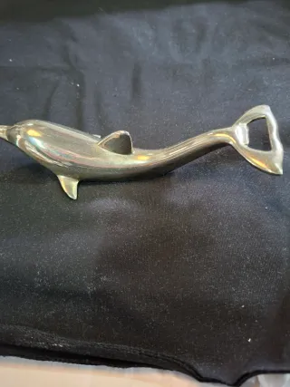 Apribottiglie e cavatappi vintage a forma di delfi