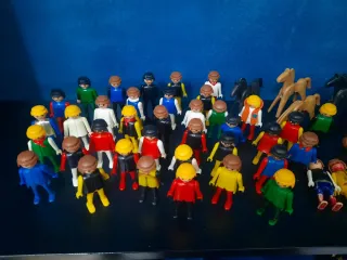 Lote Cliks Famobil 1974 Figuras y Caballos