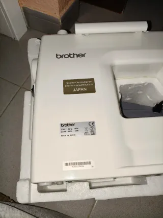 Máquina de coser Brother
