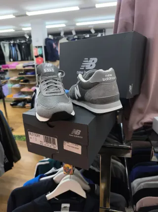 New Balance 515 Gris/Blanco Talla 40