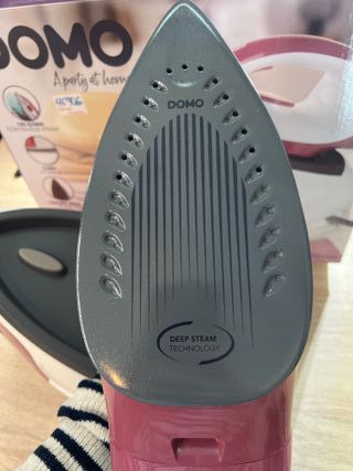 Centro de planchado DOMO