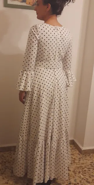 Vestido Flamenca y Mantoncillo Flores Talla 12-14