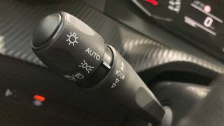 PEUGEOT 2008 Active BlueHDI 100 SS BVM6