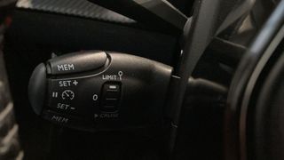 PEUGEOT 2008 Active BlueHDI 100 SS BVM6