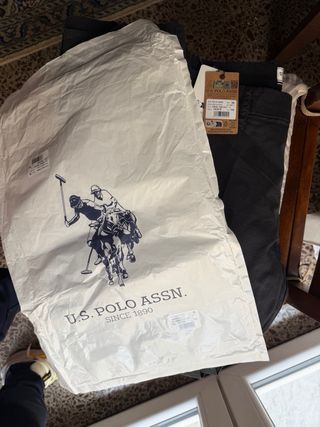 Pantaloni U.S. Polo Assn. Nero con etichetta
