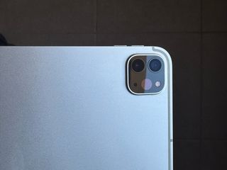 iPad Pro 11 Chip M2 256 GB wifi+cell.
