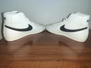 Nike Blazer Mid '77 Unisex 42 Sneakers