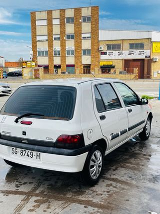 Renault Clio 1997
