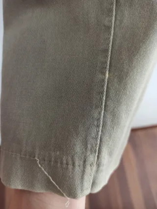 Chaqueta verde oliva con cinturón