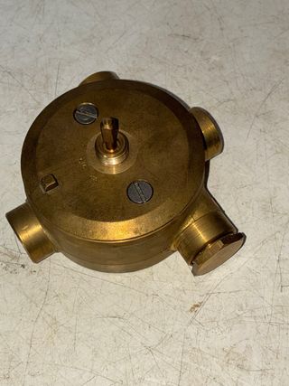 Válvula rotativa 4 vías latón