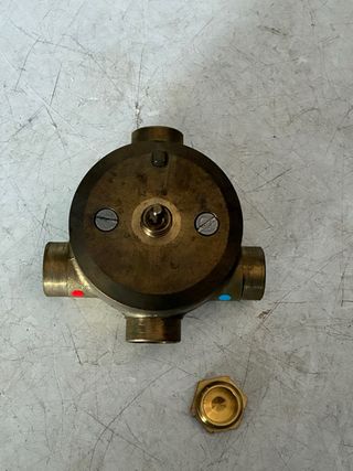 Válvula rotativa 4 vías latón