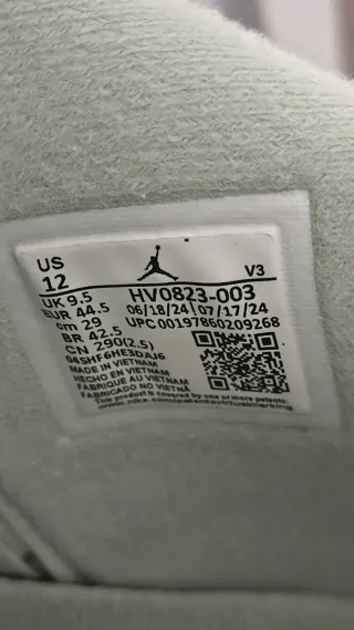 Jordan 4 Seafoam Sail