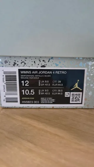 Jordan 4 Seafoam Sail