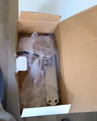 Manilla de puerta plateada