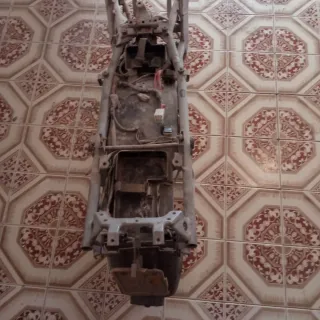 Yamaha TZR 50 RR 1999 Chasis con papeles)