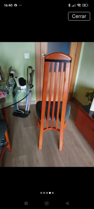 Seis sillas de comedor de regala la mesa