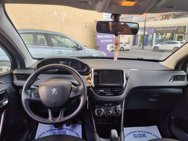 Peugeot 208 2013