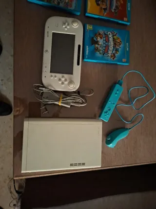 Nintendo Wii U + 7 Juegos