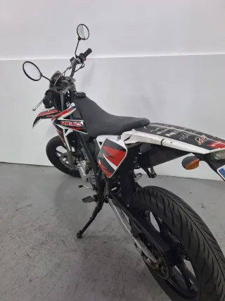 Rieju MRT 125 AIRE  Enduro Trail + Supermotard