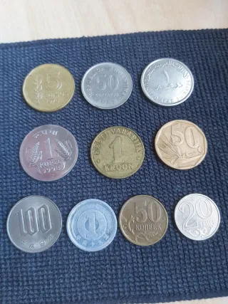 Lote 2: 10 monedas antiguas de distintos países