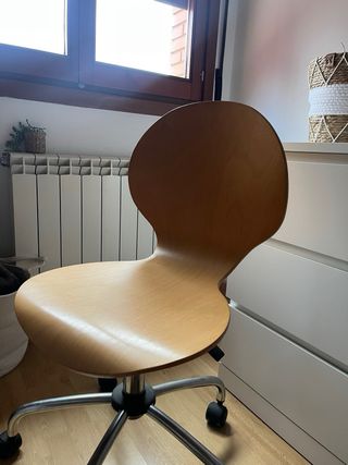 Silla escritorio con ruedas