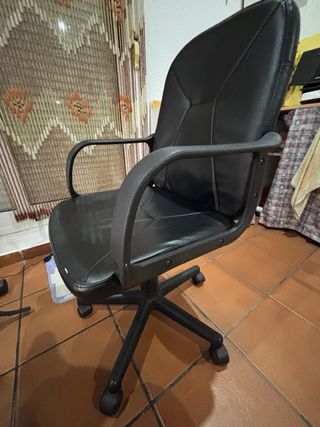 Silla de escritorio negra