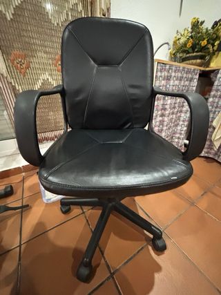 Silla de escritorio negra