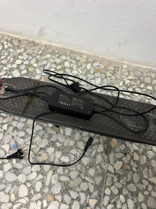 Patinete Xiaomi con cargador nuevo