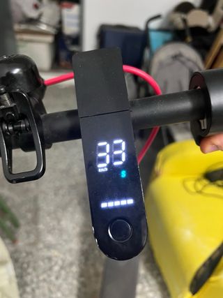 Patinete Xiaomi con cargador nuevo
