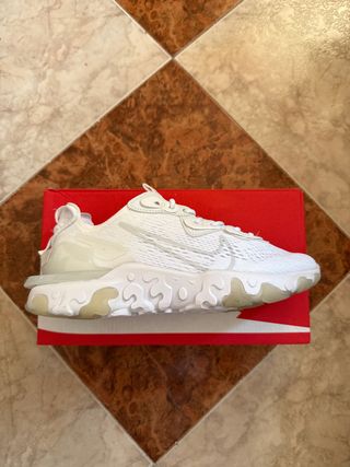 NIKE REACT VISION WHITE