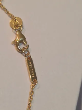 Gargantilla Pandora chapado oro 14k