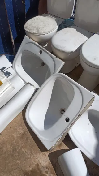 Sanitarios WC y Lavabos - Varios LEER ANUCIO