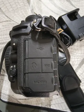 Nikon D500 + Batería + Cargador