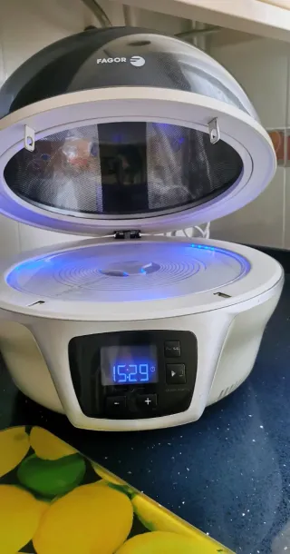 Horno Fagor Spoutnik, innovador y moderno
