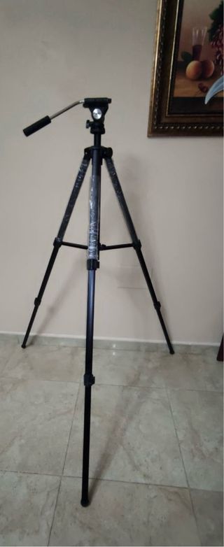 Nivel Láser Würth PLL11 + Trípode.