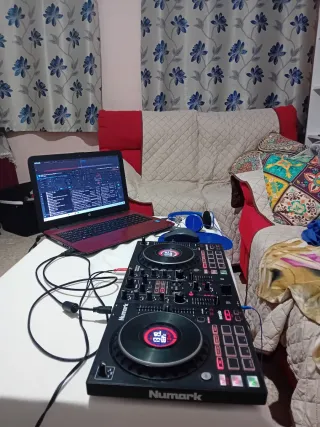 Numark mistrak pkatium fx