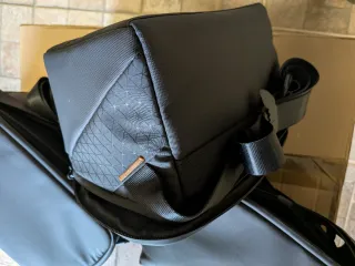 Borsa a tracolla DJI nera