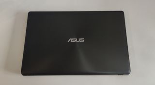 Portátil Asus Core i5 8GB RAM SSD Rápido