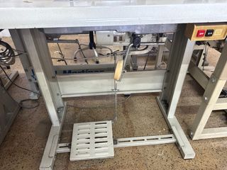 Máquina de coser industrial doble aguja