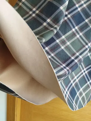 Falda midi cuadros aterciopelada