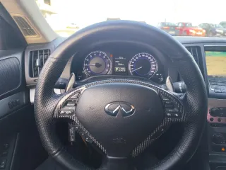 Infiniti G37 2011