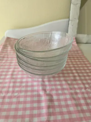 Lote 6 cuencos de cristal con relieve