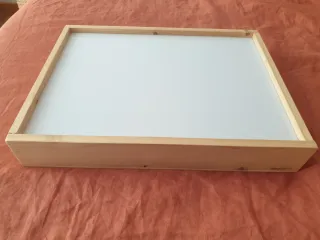 Mesa de luz de madera 51 x 38,5 x 8 cm