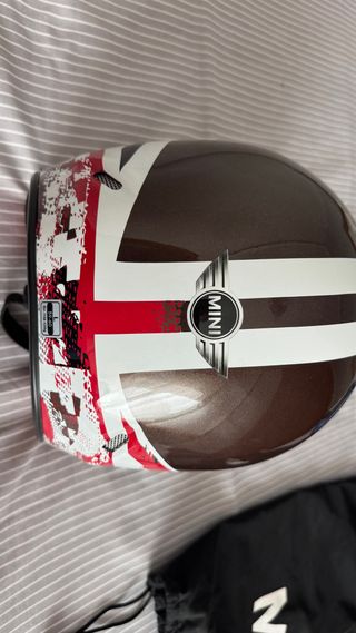 Cascos Mini Marrones con Rayas Blancas